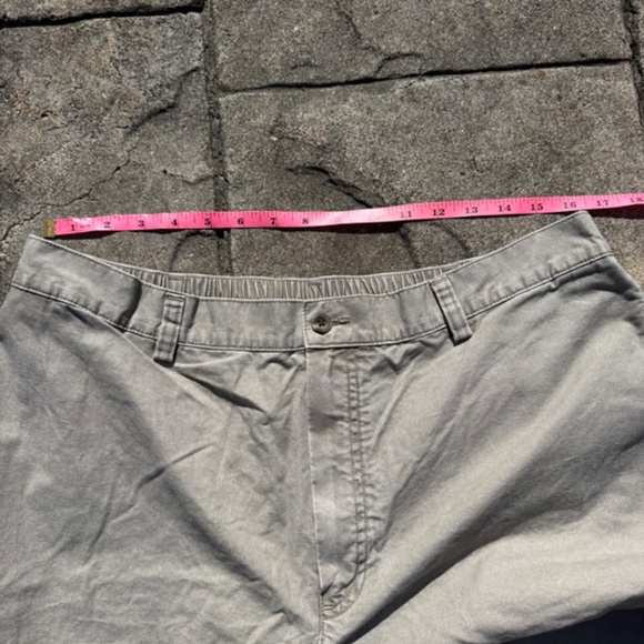 L.L Bean NWOT Comfort Elastic Waist Pants Khakis 100% Cotton Men's Size 38x30 - Picture 4 of 7